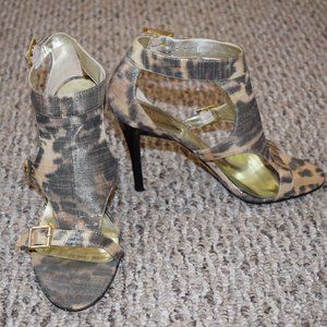 💚2/$40 Women’s Heels